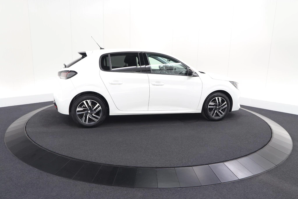 Peugeot 208 – foto 11