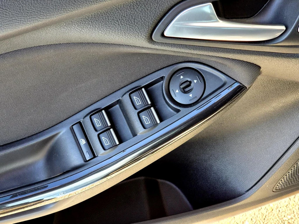 Ford Focus – foto 24