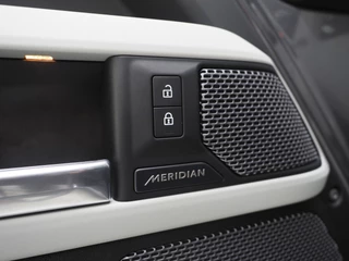 Land Rover Defender – thumbnail 24