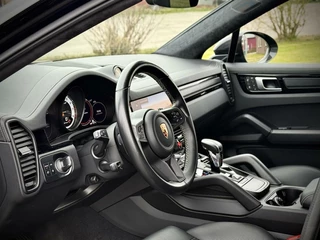 Porsche Cayenne – thumbnail 23