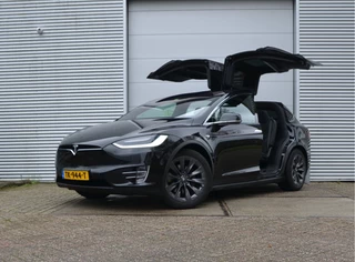 Tesla Model X – thumbnail 3