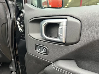 Jeep Wrangler – thumbnail 35