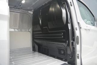 Ford E-Transit Custom – thumbnail 13