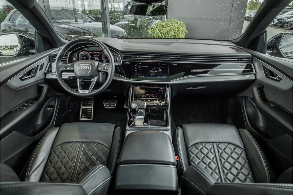 Audi Q8 – foto 12