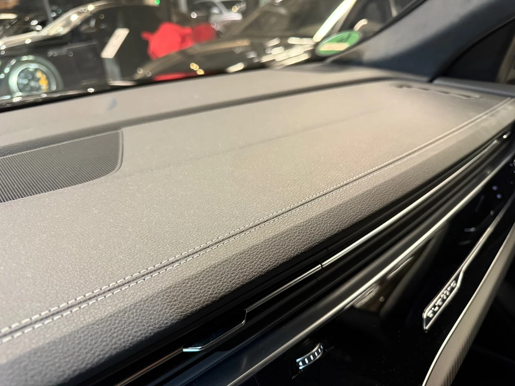 Audi Q8 – foto 33