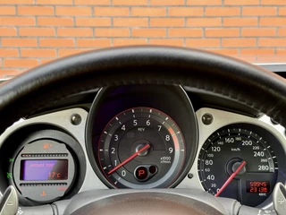 Nissan 370Z – thumbnail 14