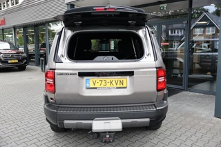 Toyota Land Cruiser – thumbnail 6