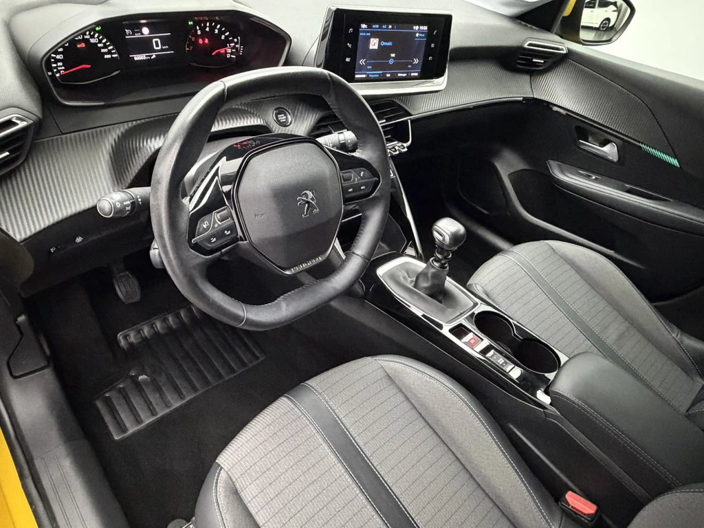 Peugeot 208 – foto 11