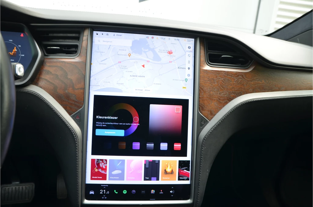 Tesla Model X – foto 28