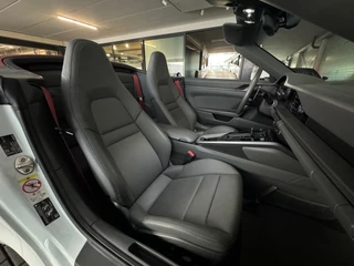 Porsche 911 – thumbnail 33