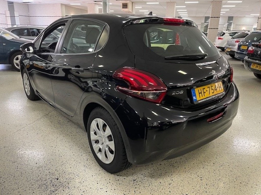 Peugeot 208 – foto 2