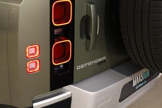 Land Rover Defender – thumbnail 33