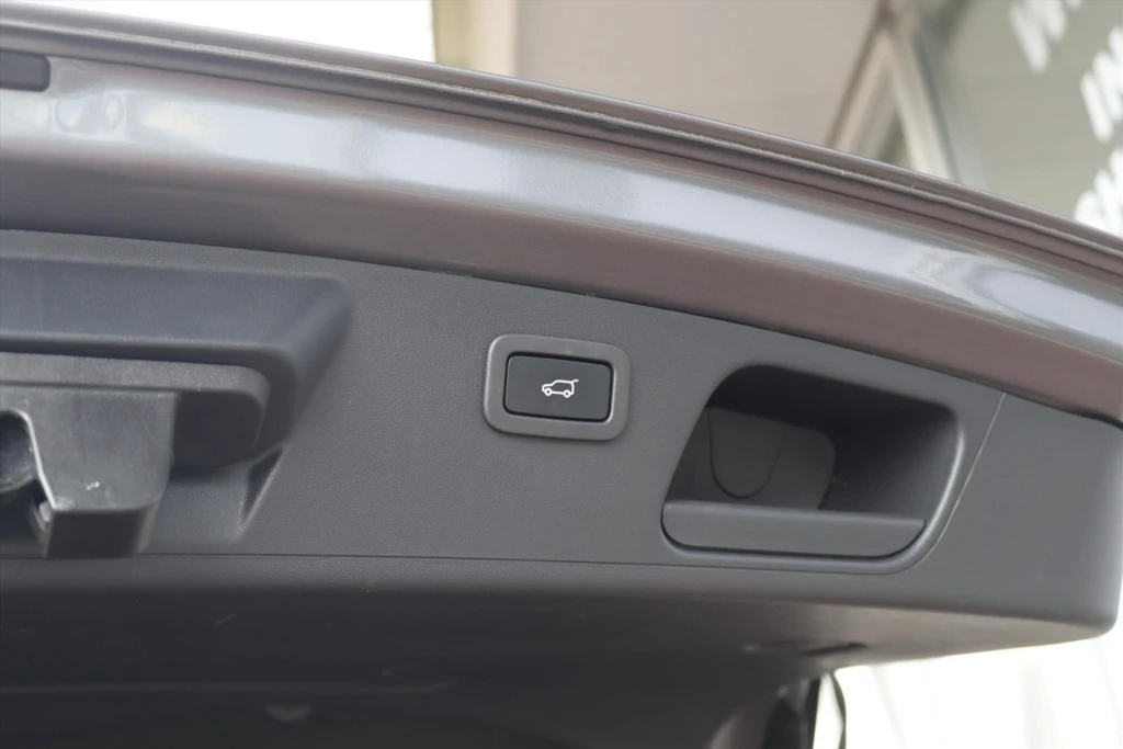 Jaguar E-PACE – foto 52