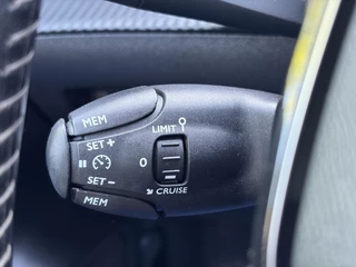 Peugeot 208 – thumbnail 23