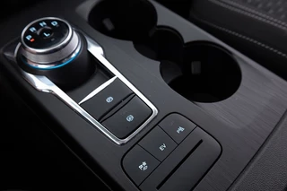 Ford Kuga – thumbnail 18