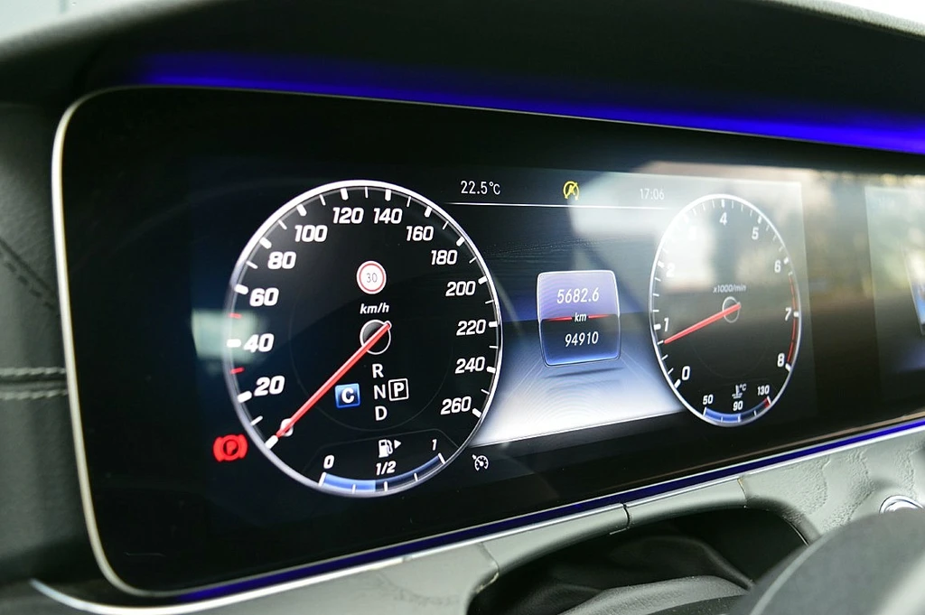 Mercedes-Benz E-Klasse – foto 20