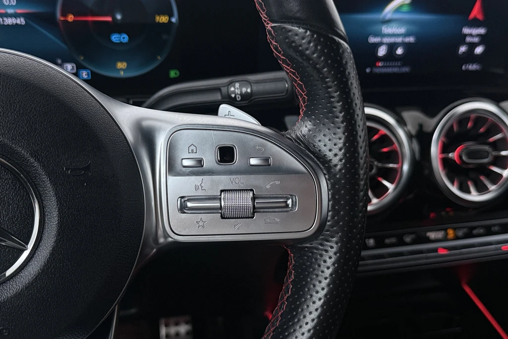 Mercedes-Benz EQA – foto 14