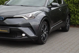 Toyota C-HR – thumbnail 1