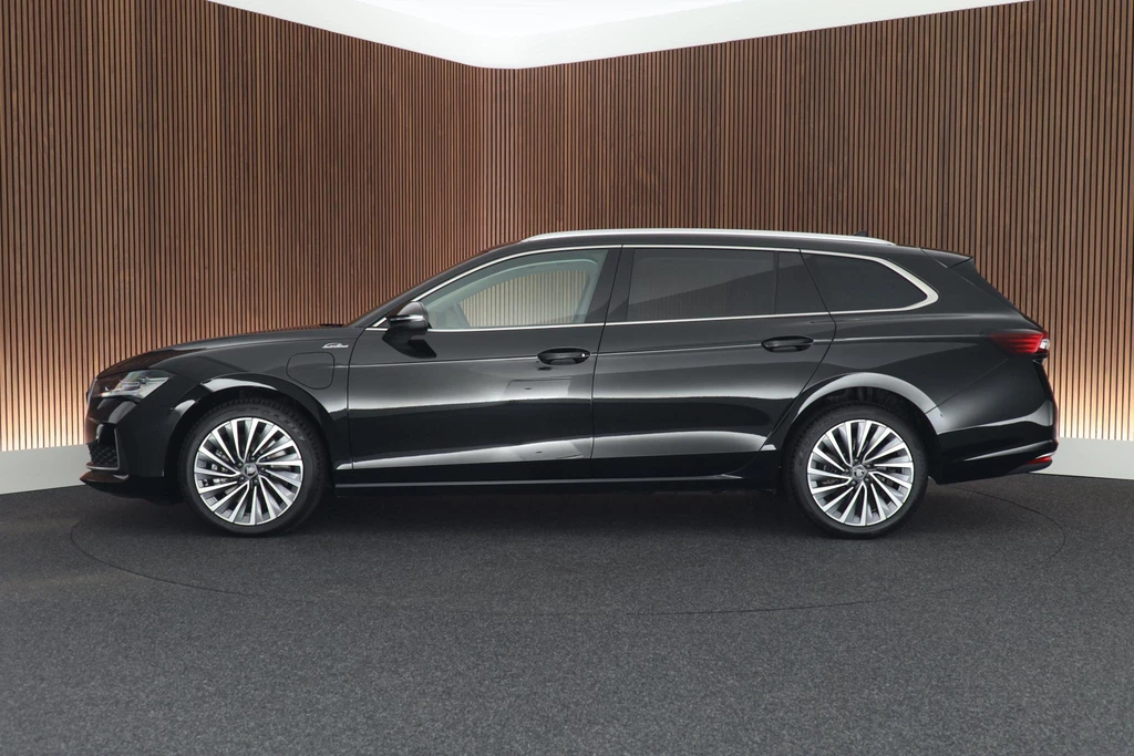 Škoda Superb – foto 2