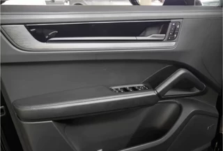 Porsche Cayenne – thumbnail 18