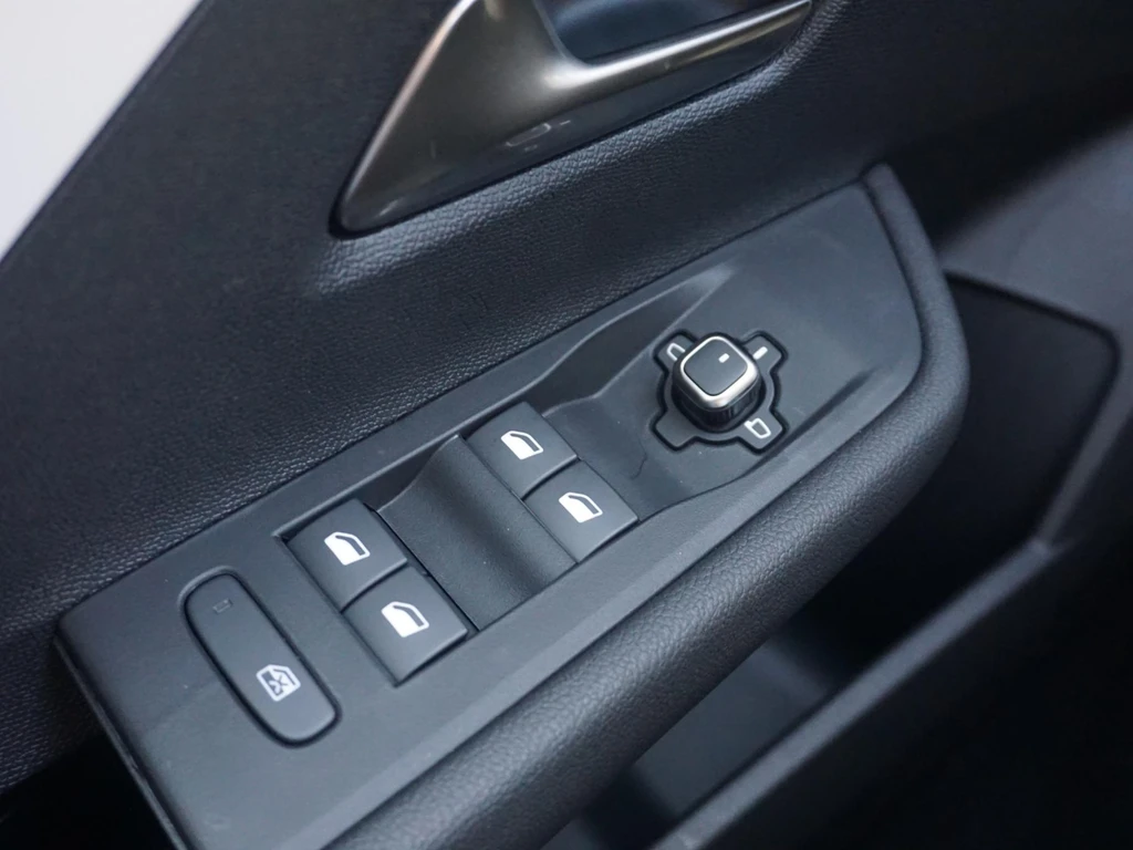 Opel Astra – foto 14