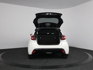 Toyota Yaris – thumbnail 12