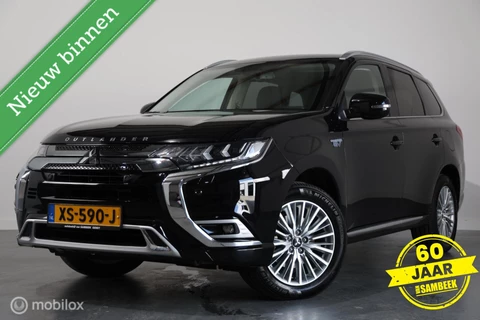 Mitsubishi Outlander 2.4 PHEV Intense - Panoramadak - Camera - Cruise control