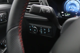 Ford Kuga – thumbnail 13
