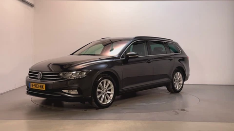 Volkswagen Passat Variant 1.5 TSI 150pk DSG Business Stoelverwarming Virtual Cockpit Navigatie DAB+