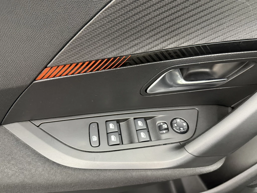 Peugeot e-2008 – foto 27