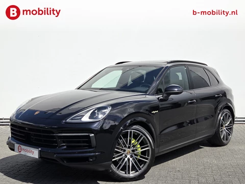 Porsche Cayenne 3.0 E-Hybrid Sport Chrono Panoramadak Dealer Onderhouden! | Adaptive Cruise Control | LED PDLS | 360 Camera | DAB Audio