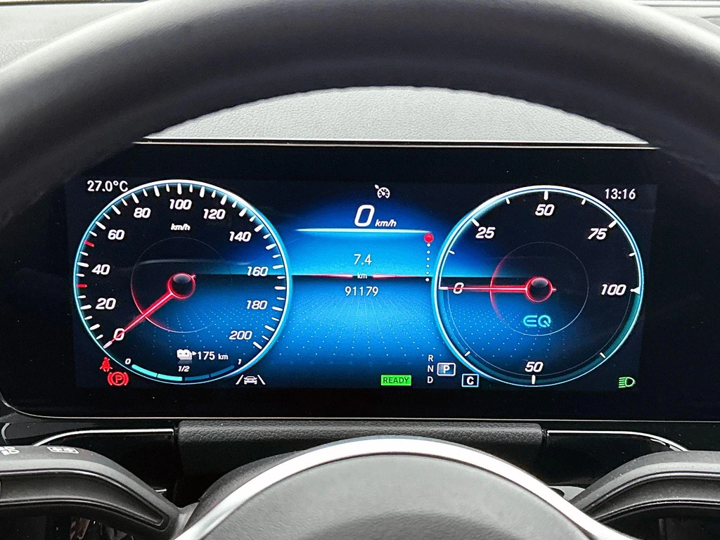 Mercedes-Benz EQA – foto 9
