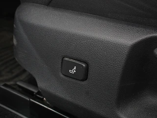 Toyota Corolla Touring Sports – thumbnail 17