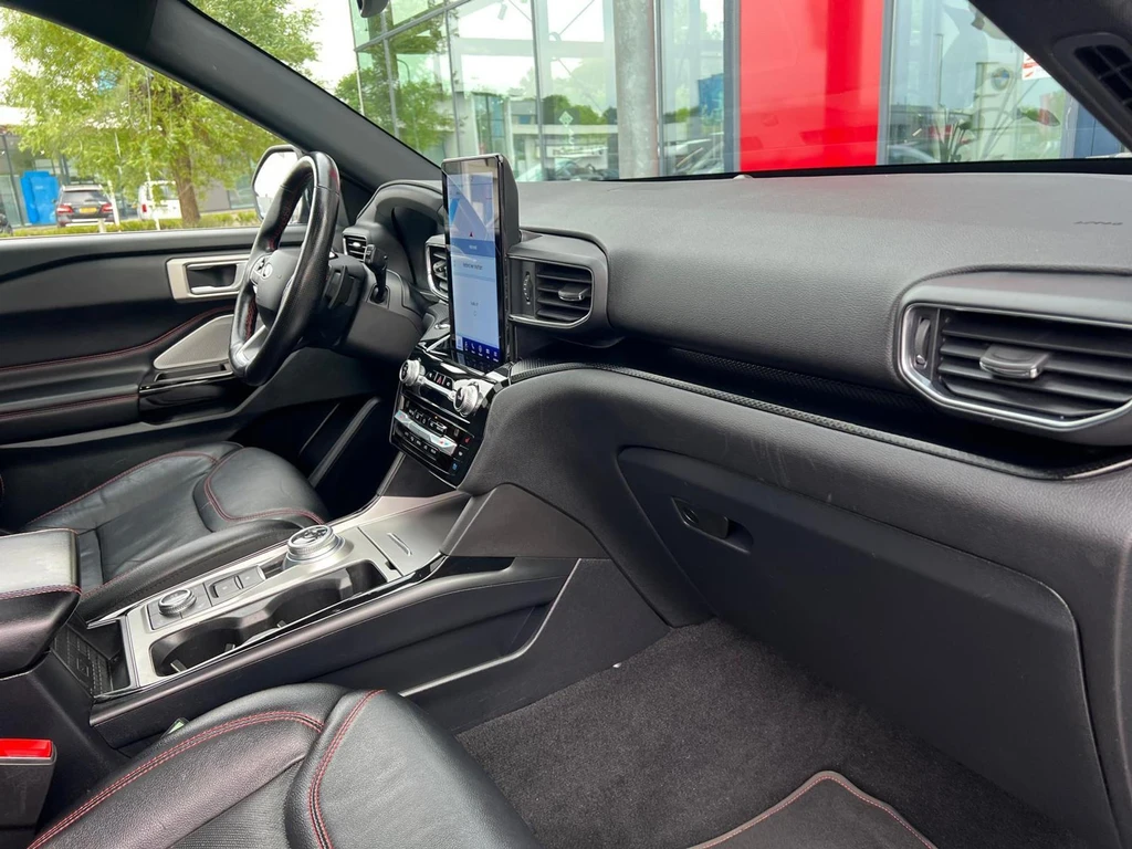 Ford Explorer – foto 13