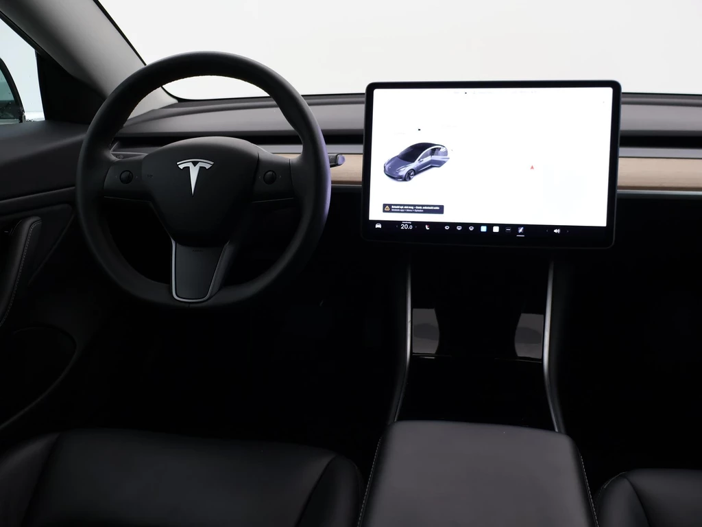 Tesla Model 3 – foto 8