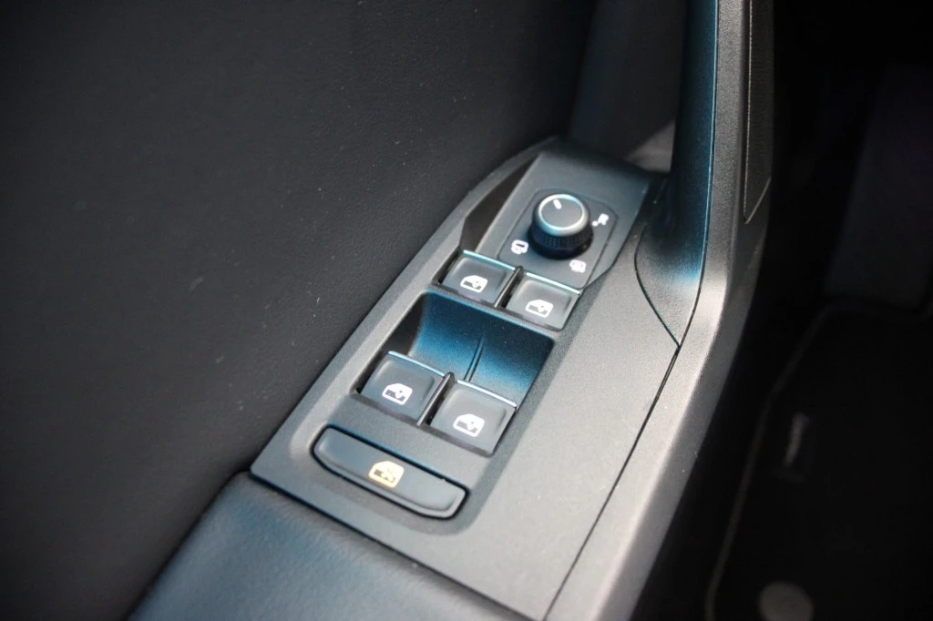 SEAT Leon – foto 34
