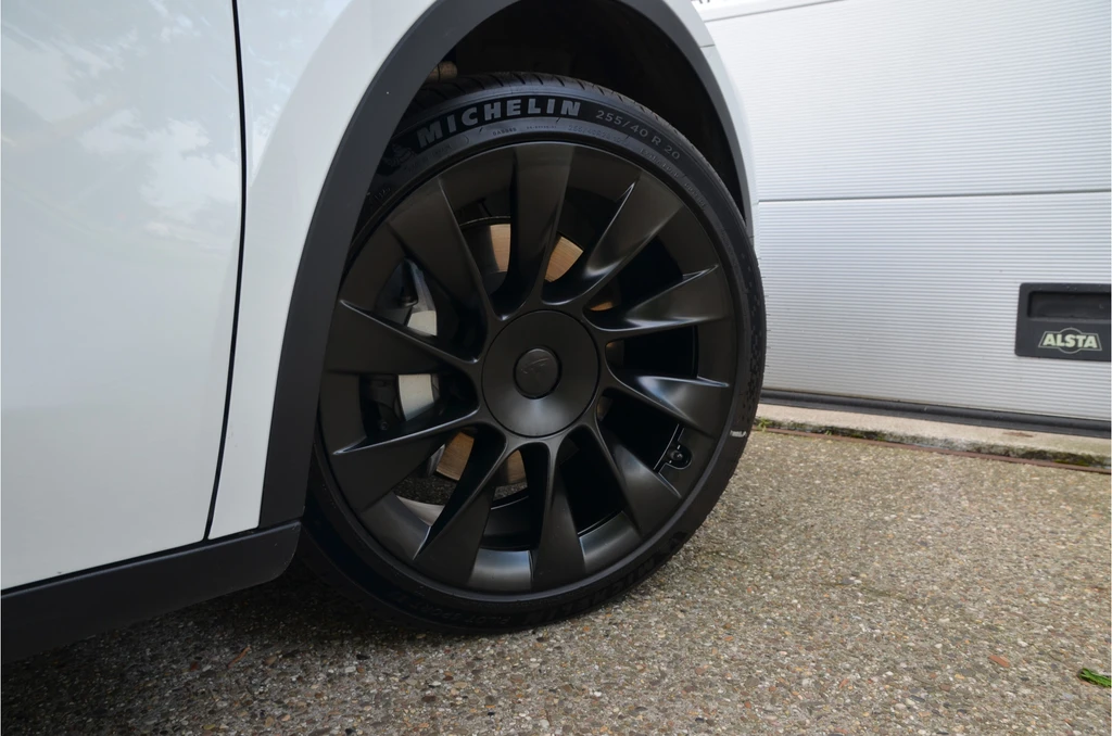 Tesla Model Y – foto 10
