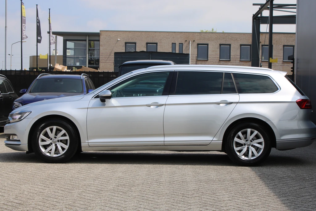 Volkswagen Passat – foto 1