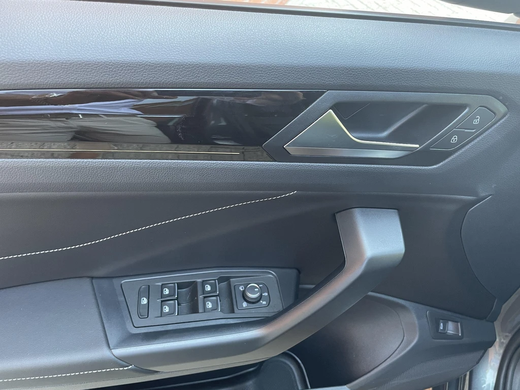 Volkswagen T-Roc – foto 16