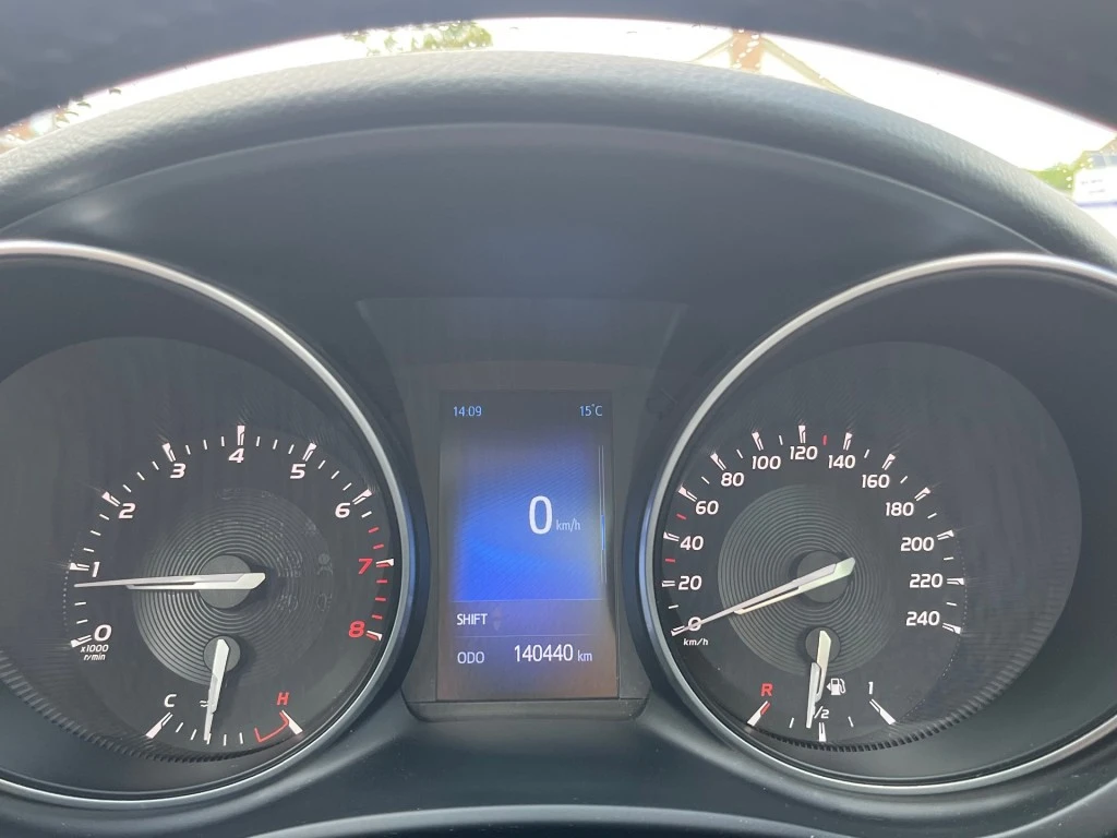 Toyota Avensis – foto 21