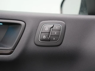 Ford Kuga – thumbnail 23