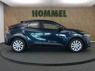 Toyota C-HR – thumbnail 7