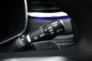 Jaguar F-PACE – thumbnail 41