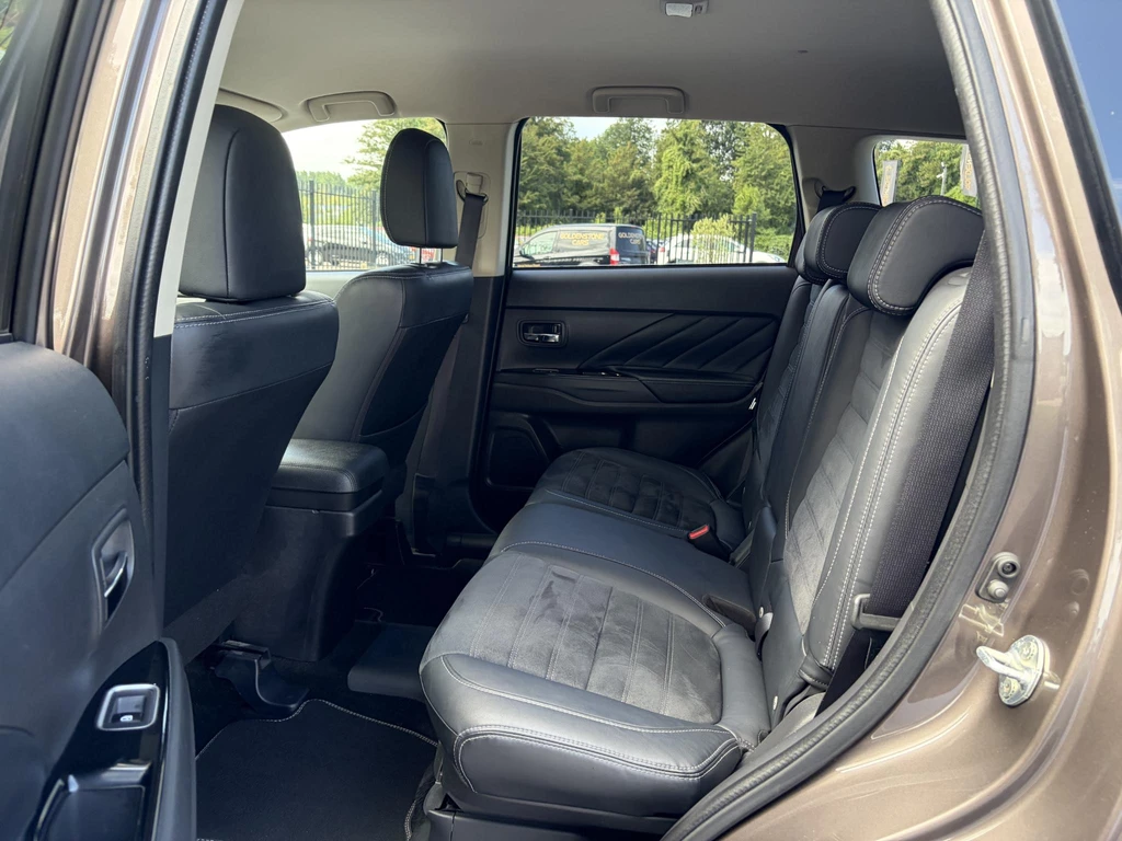 Mitsubishi Outlander – foto 11