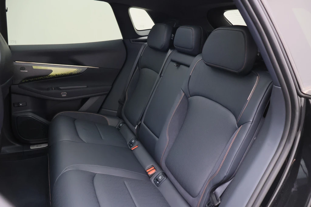 Lynk & Co 08 – foto 21