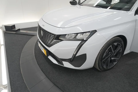 Peugeot 308 SW 1.6 Plug-in Hybrid 180 Allure | 360 Camera | Adaptieve Cruise Control | Navigatie | Apple Carplay