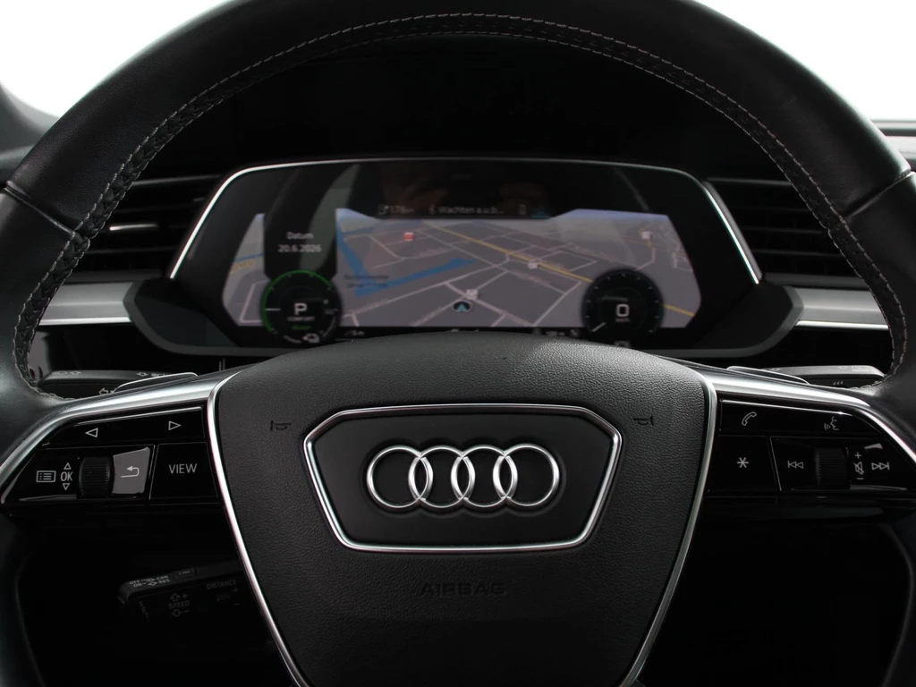 Audi e-tron – foto 17