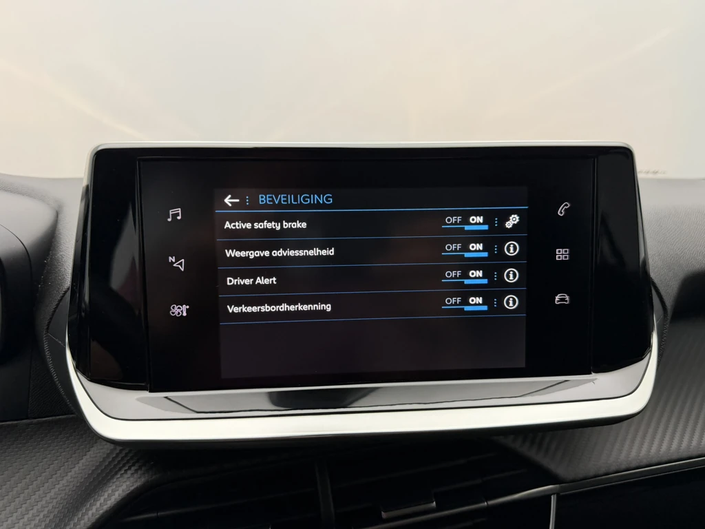 Peugeot 208 – foto 23