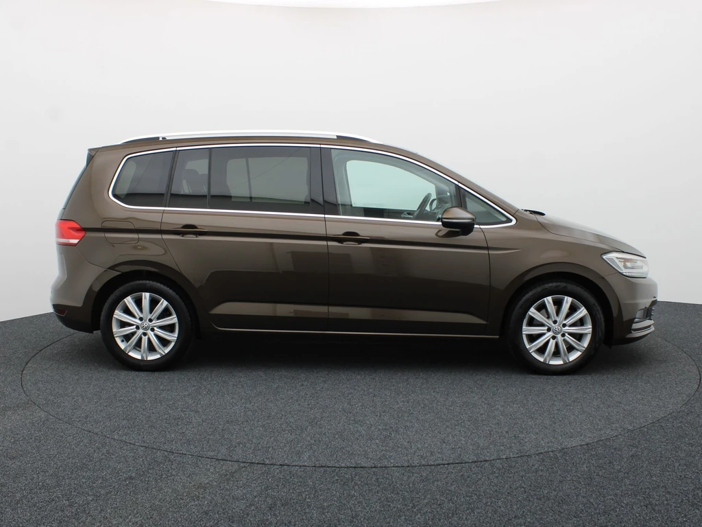 Volkswagen Touran – foto 11