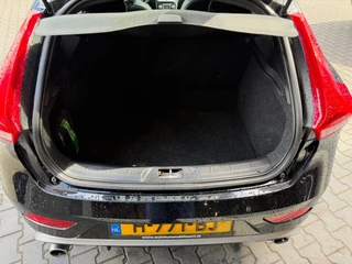 Volvo V40 – thumbnail 8